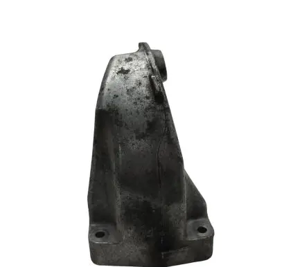 Mercedes-Benz CLS C218 X218 Engine mounting bracket A6422235404