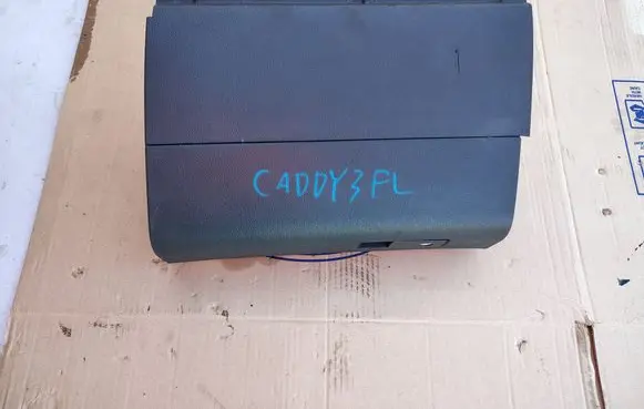 Glove box