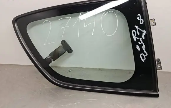 Mazda RX8 Rear door window glass E643R00011