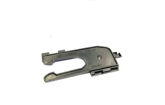 Audi Q7 4L Front driver seat rail trim 4710001
