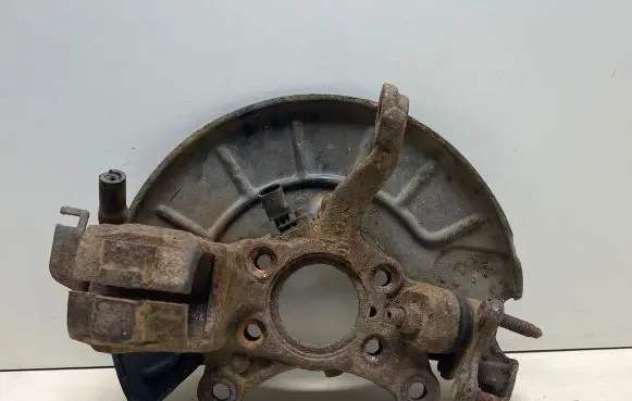 Volkswagen Touran I Front wheel hub