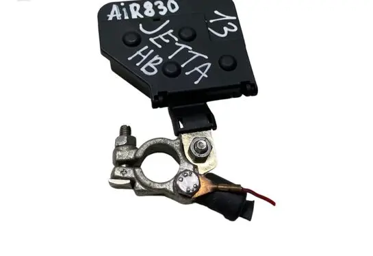 Volkswagen Jetta VI Positive cable (battery) 5C6941824A 5C6915429