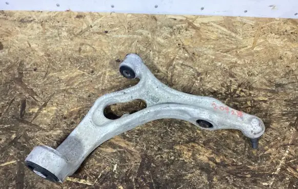 Porsche Cayenne (92A) Front lower control arm/wishbone