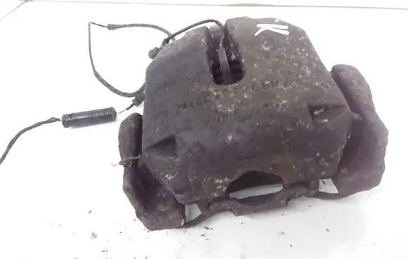 BMW 5 E39 Front brake caliper