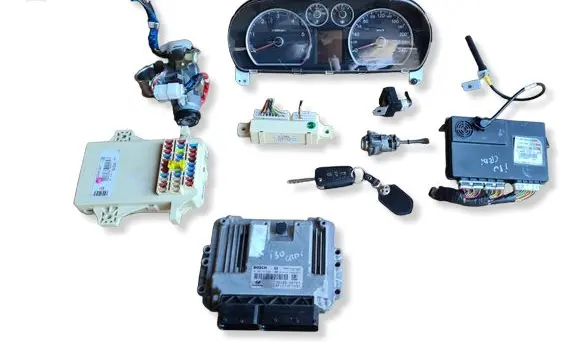 Hyundai i30 Engine control unit/module 0281016011 39152A767 940032R220