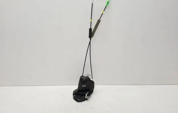 Toyota Prius (XW50) Rear door lock Q5114110 210529 C21C2513