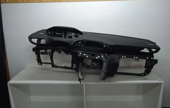 Peugeot 3008 II Dashboard 98098327ZD B0004301 192730088