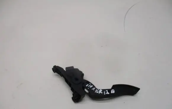 Hyundai i10 Accelerator throttle pedal