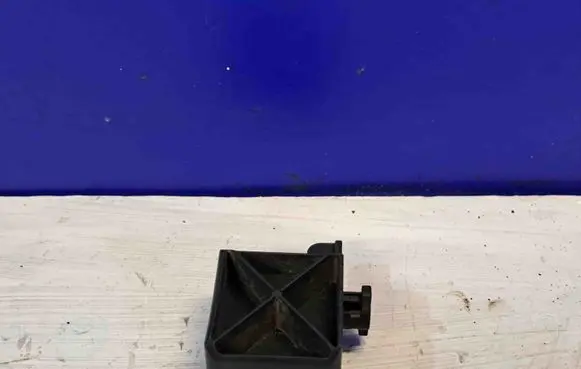 Volvo XC70 Radiator support slam panel bracket 30723362