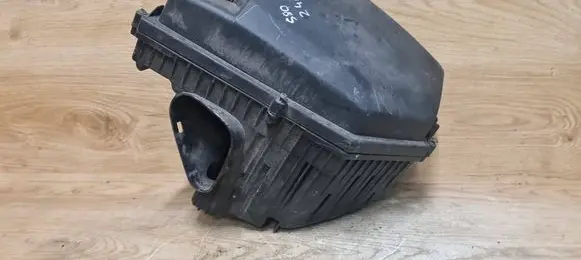 Volvo S80 Air filter box 30748207