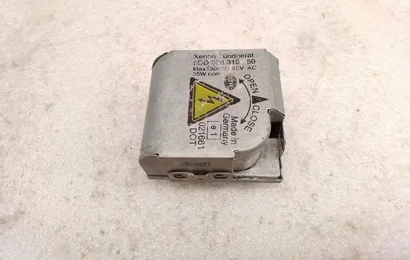 BMW X5 E53 Headlight ballast module Xenon 5DD00831950