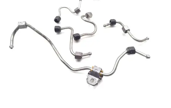 Ford Mondeo MK V Fuel injector supply line/pipe 