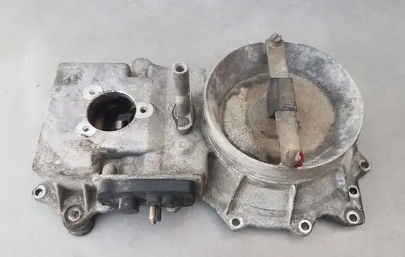 Mercedes-Benz S W126 Fuel injection high pressure pump 0438121036 LM0006