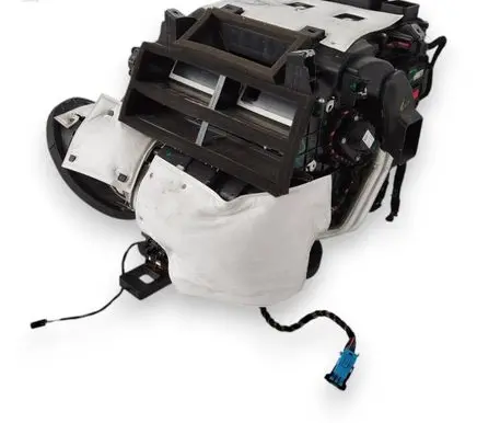 Citroen C4 III e-C4 Interior heater climate box assembly 9849749080