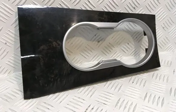 Mercedes-Benz ML W164 Cup holder 