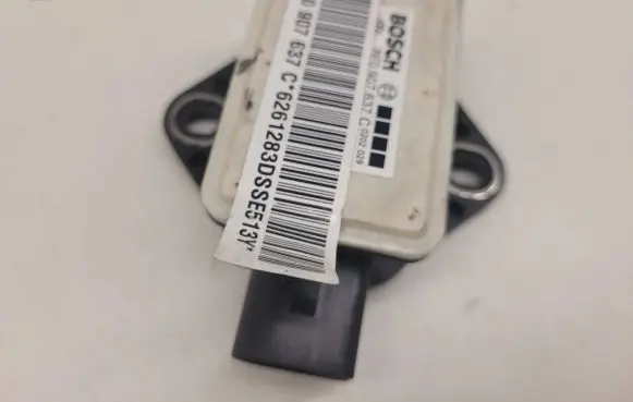 Audi A4 S4 B7 8E 8H ESP acceleration yaw rate sensor 8E0907637C 6211283D9E513Y