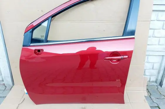 Suzuki SX4 S-Cross Front door