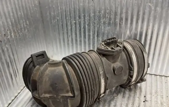 Peugeot 605 Mass air flow meter 9621162180 0281002128