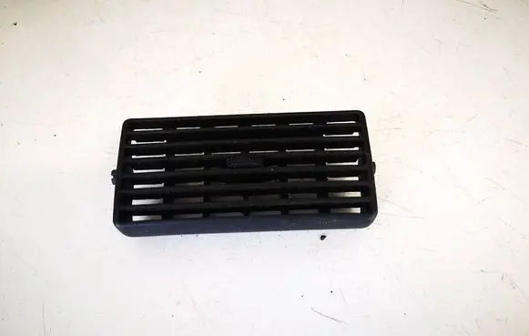 Volkswagen Golf IV Dash center air vent grill 1j0819763b