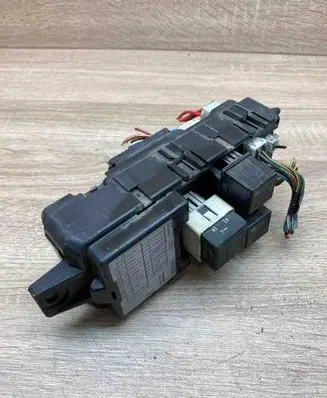 Volvo S40, V40 Fuse module 30865169