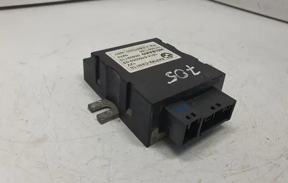BMW X3 E83 Fuel injection pump control unit/module 6766003 16146766003