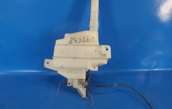 Mazda 6 Windshield washer fluid reservoir/tank GS1E67480