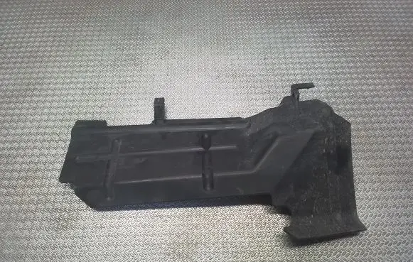 Opel Vivaro Intercooler air guide/duct channel 8200422831
