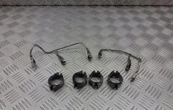 Subaru Forester SH Fuel injector wires 