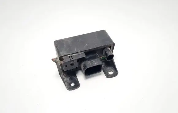 Mercedes-Benz Sprinter W901 W902 W903 W904 Glow plug pre-heat relay
