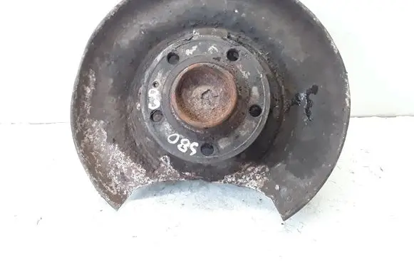 Rear wheel hub spindle/knuckle