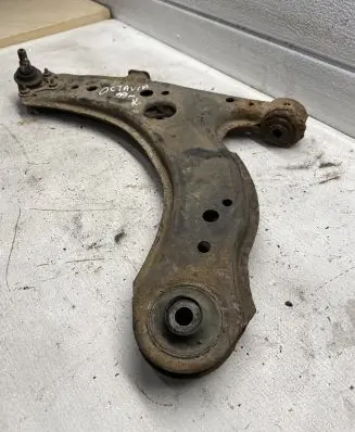 Hyundai Santa Fe Front lower control arm/wishbone
