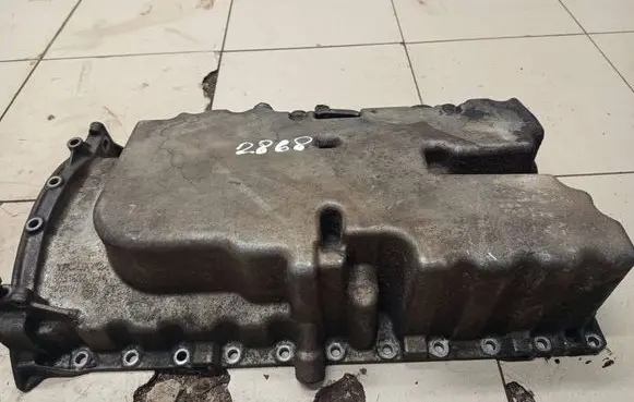 Volvo XC70 Oil sump 8631507