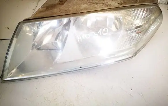 Skoda Octavia Mk2 (1Z) Headlight/headlamp