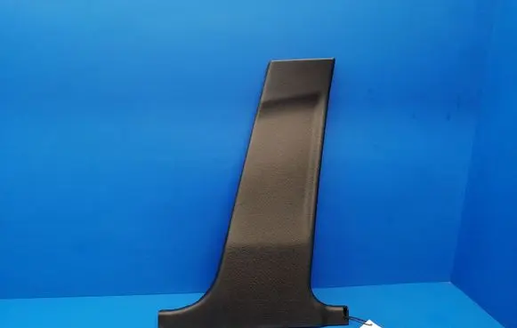 Mercedes-Benz C W204 (B) pillar trim (bottom) A2046900425