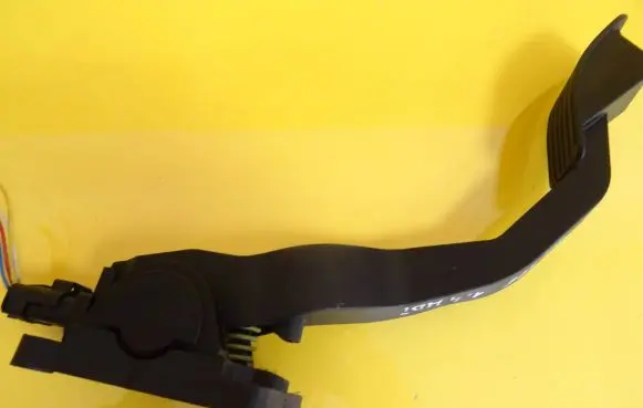 Peugeot 206 Accelerator throttle pedal 0280752237