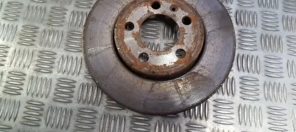 Volkswagen Golf IV Front brake disc