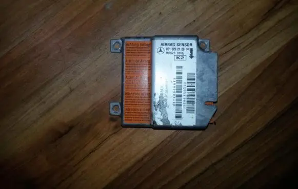 Mercedes-Benz C W202 Airbag control unit/module 0018202126 mrsz29169