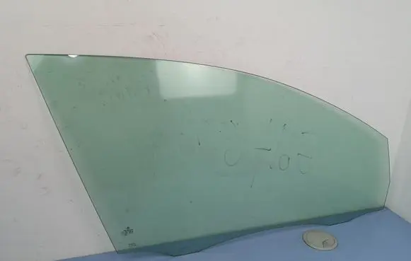 Volkswagen Golf VI Front door window glass four-door 5K4845202B