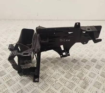 BMW 5 F10 F11 Headlight/headlamp mounting bracket 7200793