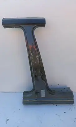 Audi A1 Pillar (middle) 