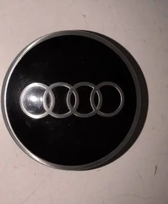 Audi Q3 F3 Original wheel cap 81A601170 81A601170A