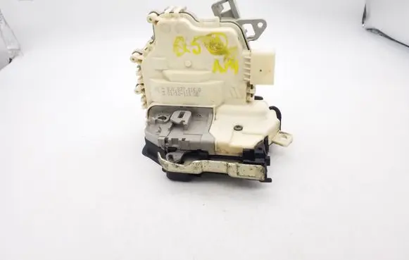 Audi Q5 SQ5 Front door lock 8J1837016D