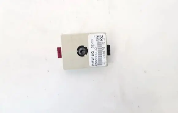 BMW X3 E83 Antenna control unit 699008902 21367510