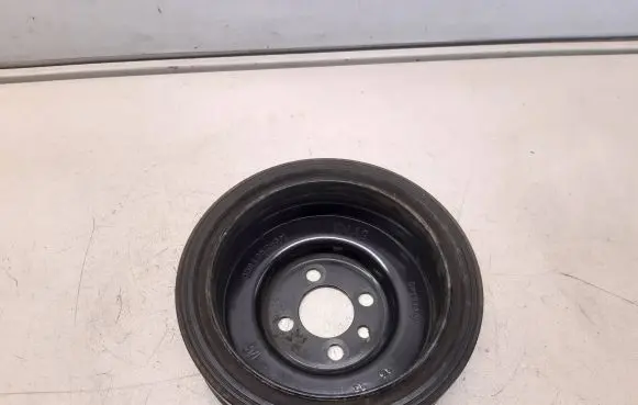 Audi A1 Crankshaft pulley 038105243M