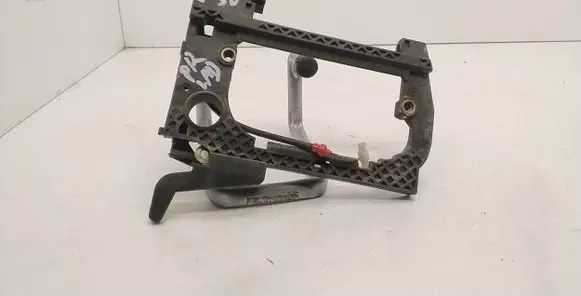 Front door exterior handle/bracket