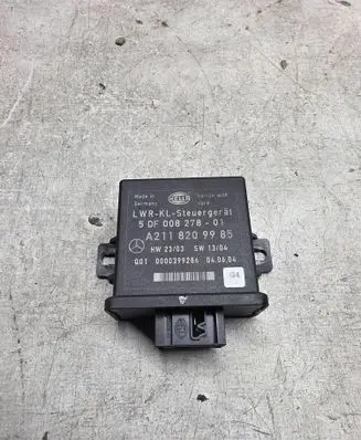 Mercedes-Benz E W211 Light module LCM 5DF00827801 0000399286 A2118209985