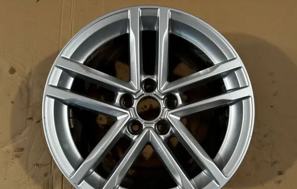 Audi TT TTS RS Mk3 8S R17 alloy rim 8S0601025A
