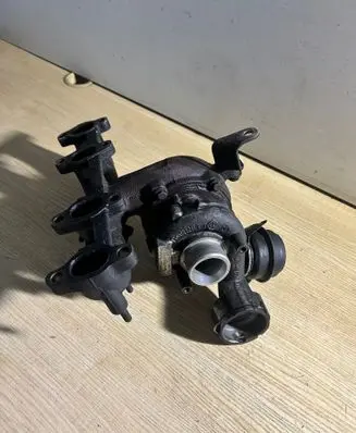 Volkswagen Golf Plus Turbo 7518511 038253016K