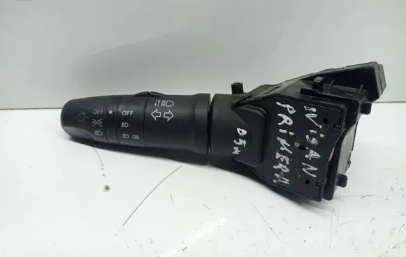 Nissan Primera Indicator stalk 25540av600