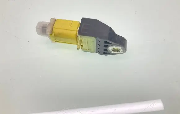 Subaru XV I Airbag deployment crash/impact sensor 98231SG000
